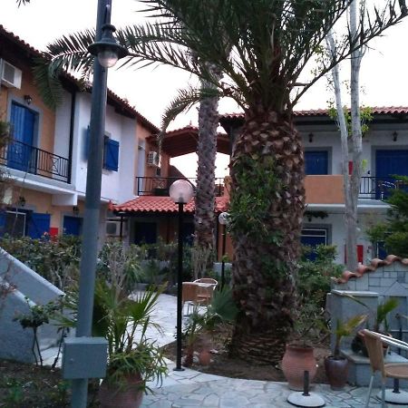 9 Musses Hotel Apartments Skala Mistegnon Exterior foto