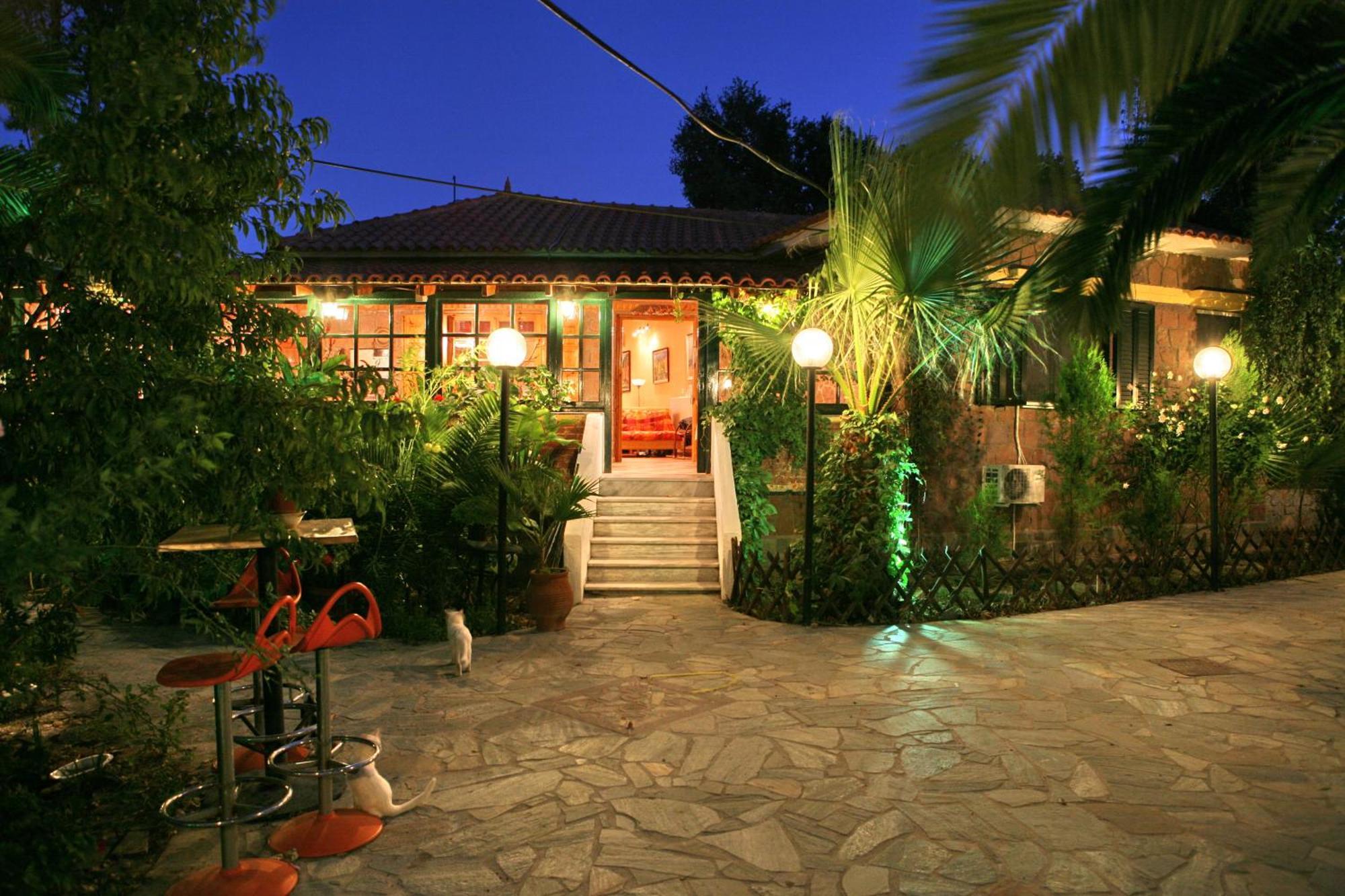 9 Musses Hotel Apartments Skala Mistegnon Exterior foto